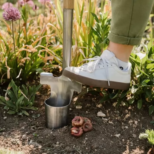 Kent & Stowe Stainless Steel Long Handled Bulb Planter